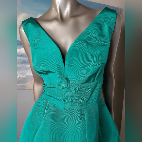 #$3,900 NEW P15 OSCAR DE LA RENTA GREEN SILK OPEN BACK RUNWAY DRESS 2 - Picture 3 of 12